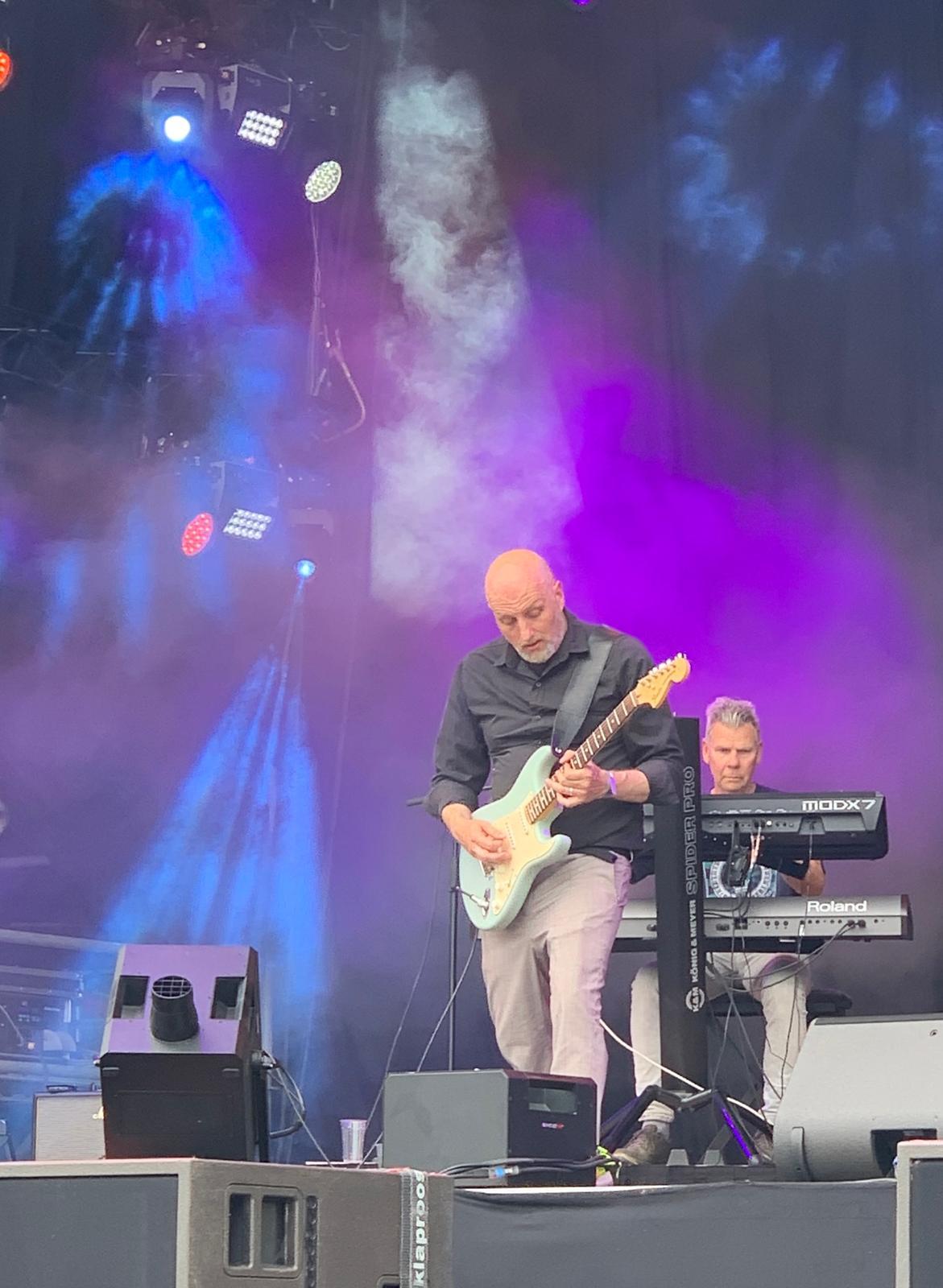 Live @ Schiefest - IDDF - Around Town, free festival show